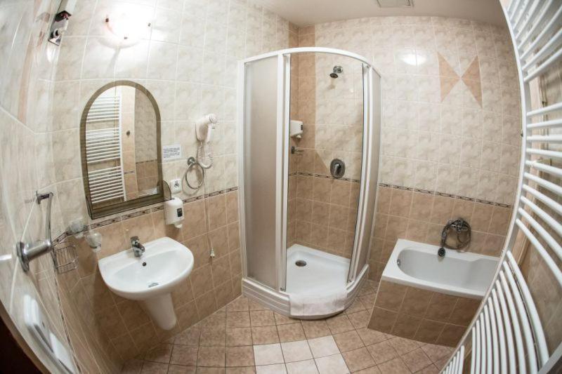 Hotel Na Jizni Пршеров Экстерьер фото