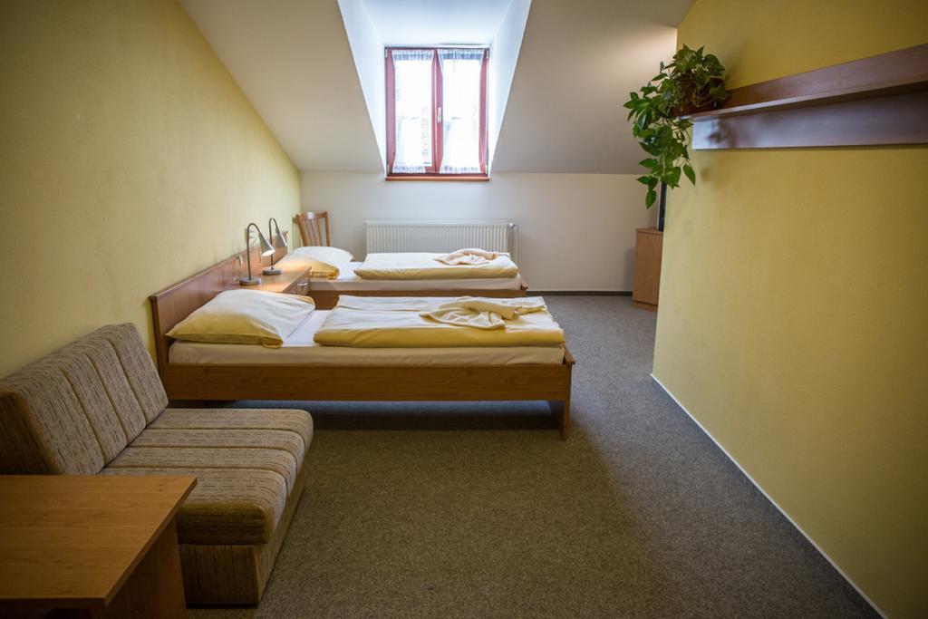 Hotel Na Jizni Пршеров Номер фото