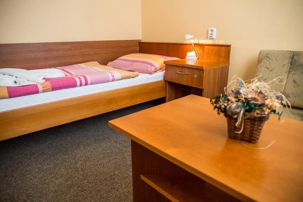 Hotel Na Jizni Пршеров Номер фото