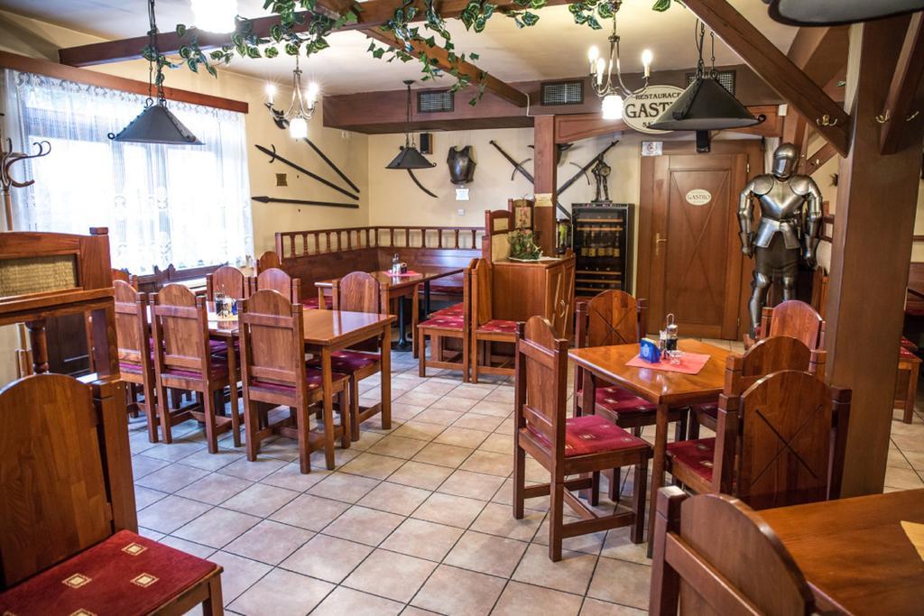 Hotel Na Jizni Пршеров Экстерьер фото
