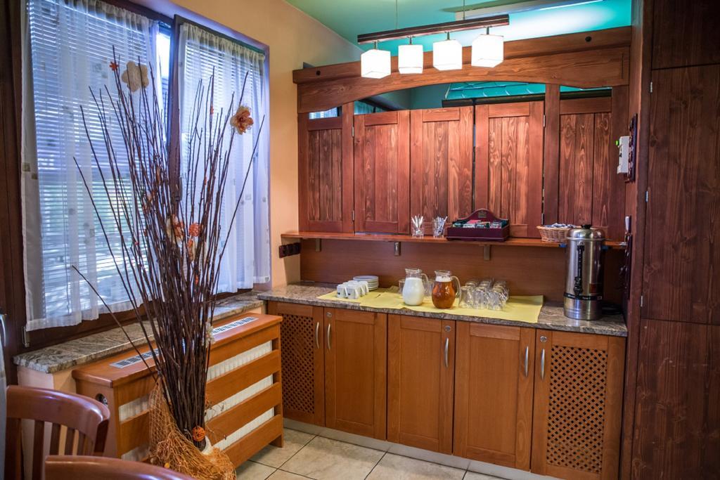 Hotel Na Jizni Пршеров Экстерьер фото