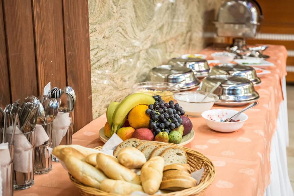 Hotel Na Jizni Пршеров Экстерьер фото